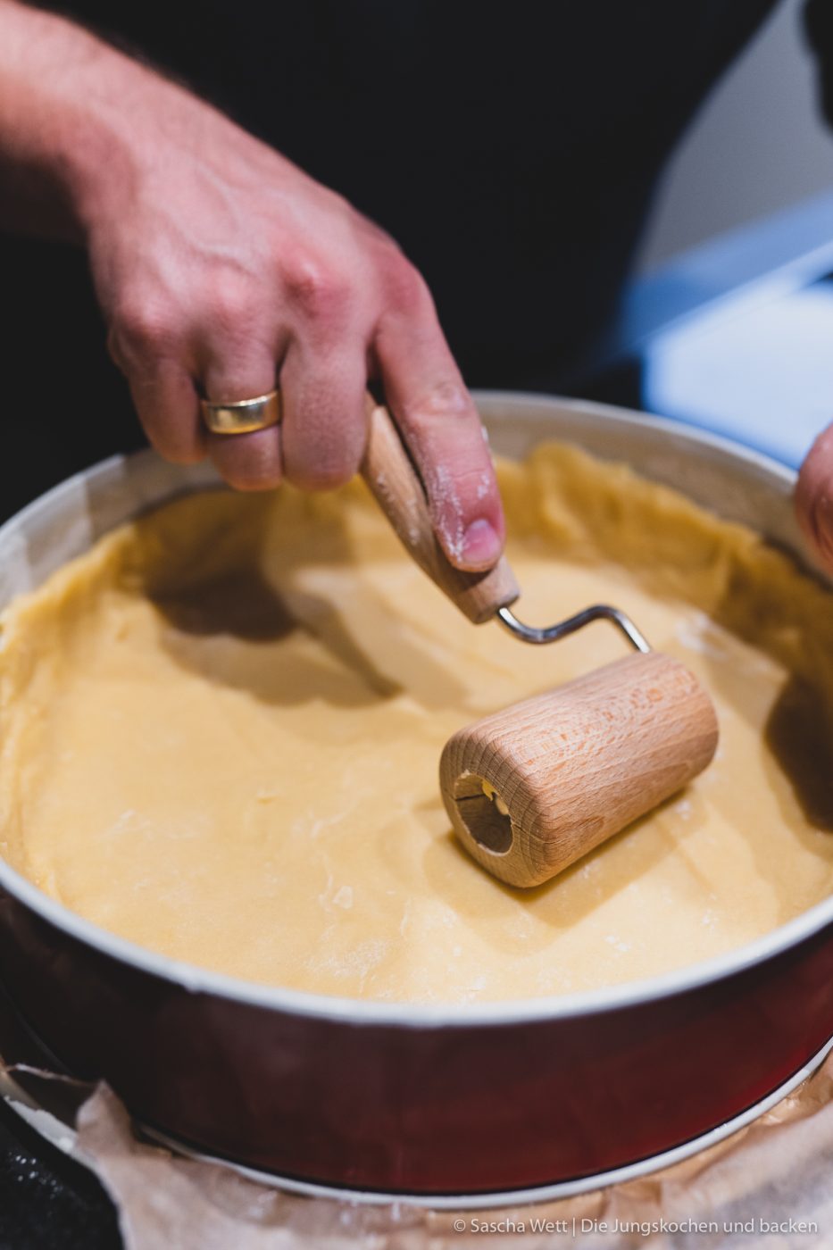 Rezept für einen klassischen Käsekuchen. Da es bei uns bisher kein Familienrezept gab, haben wir lange an unserer Version gebastelt. Jetzt also unser Familienrezept! #rezepte #cheesecake #käsekuchen #klassiker #backrezept