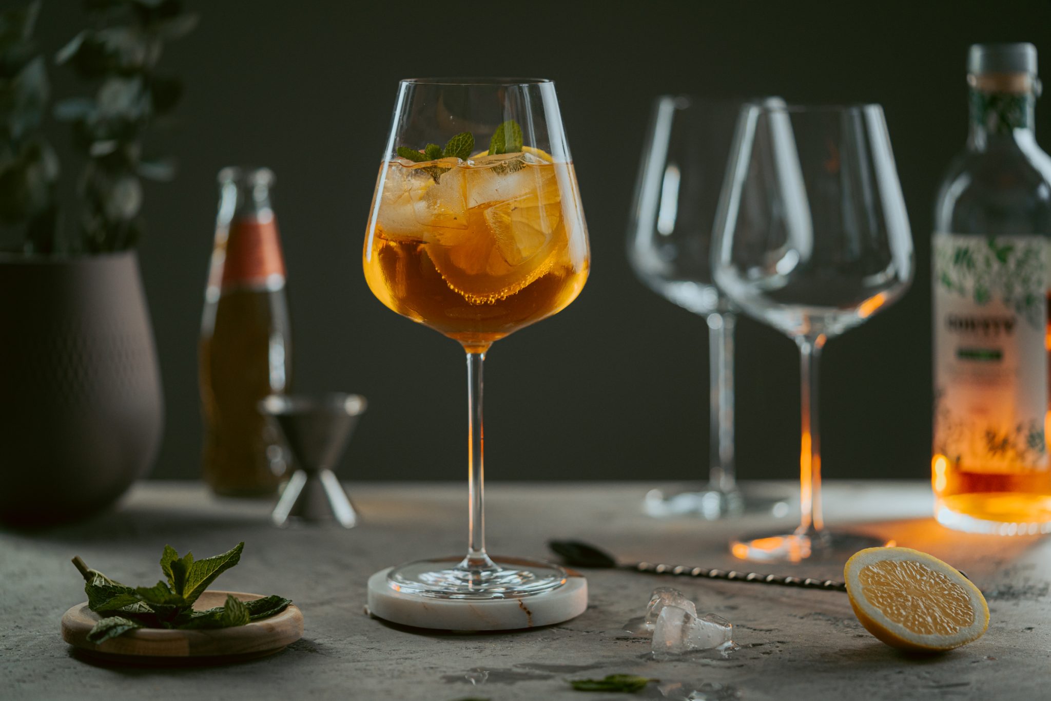 Der Spritzige Totally Peaches | Alkoholfreier Drink | Rezept