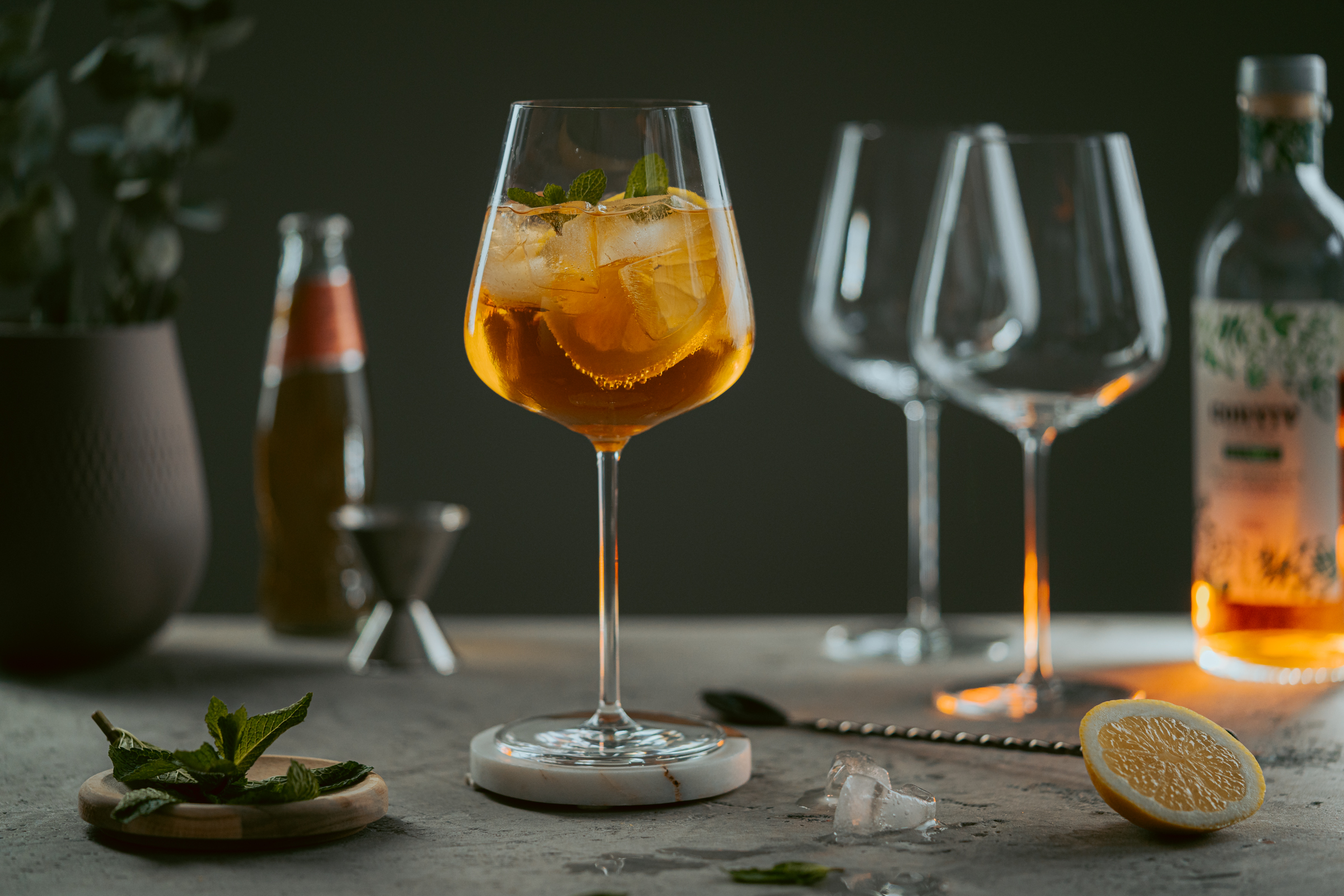 Rezept anlässlich zum #DryJanuary - der Totally Peachless ist unser liebster alkoholfreier Drink! Lasst ihn euch und euren Gästen schmecken.